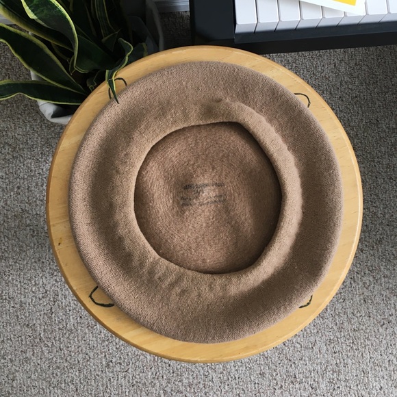 Beige Wool Beret - Picture 2 of 2